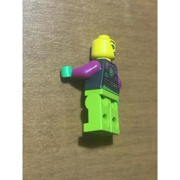 Lego Raze Stuntz Driver Minifigure Green City Town cty1328 - Picture 3 of 4